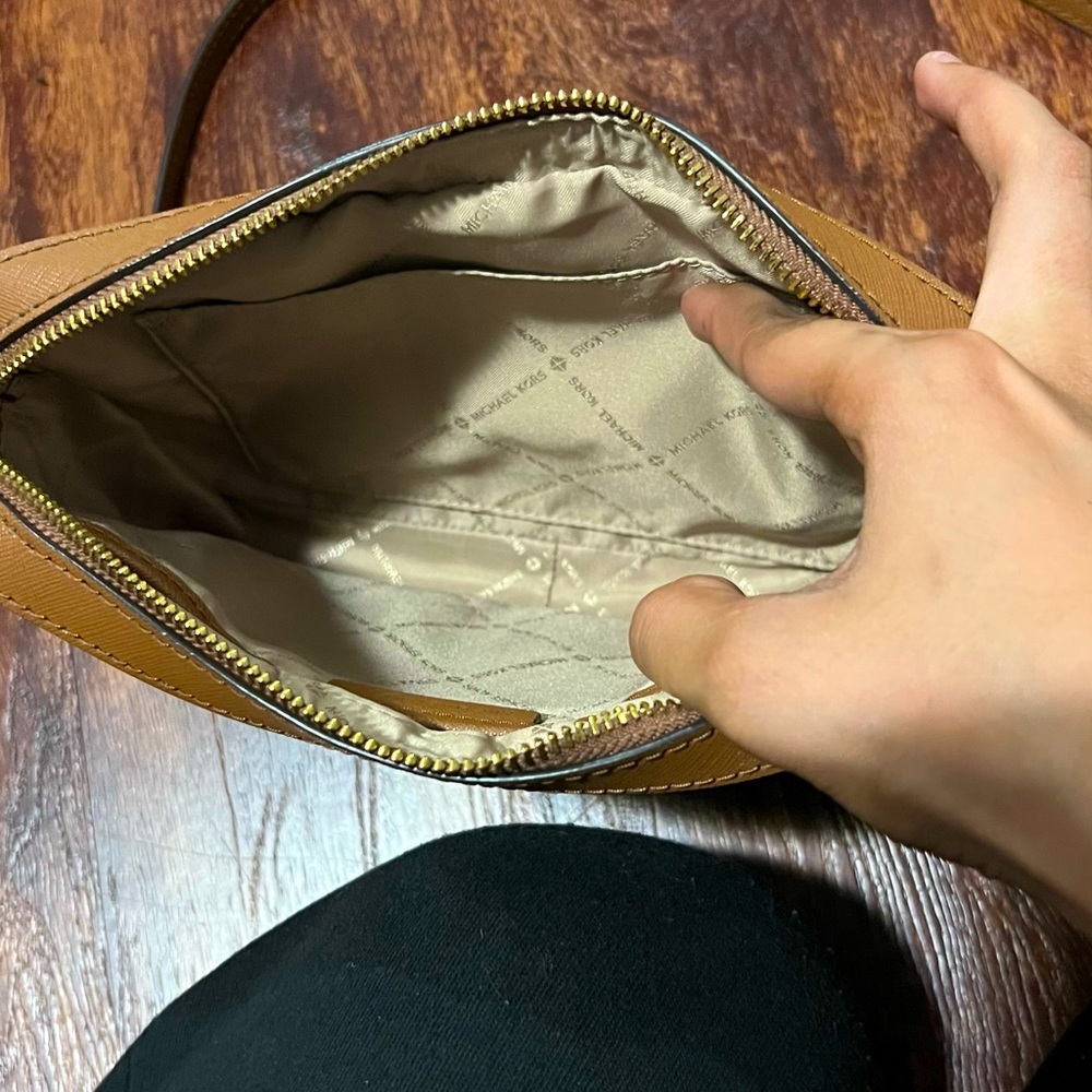 MICHAEL KORS only wore a few times in amazing condition